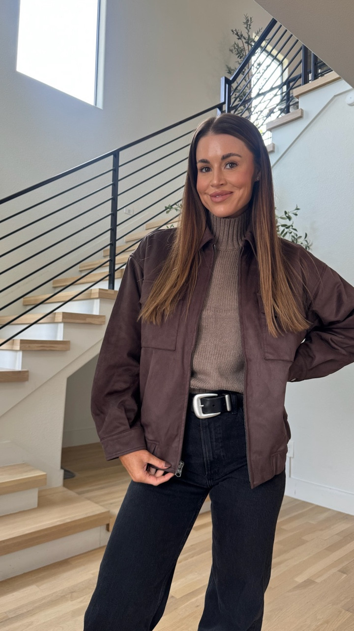 The LTK Fall Sale is officially live and everything on Abercrombie’s site is on sale!!

I ordered several new jackets from Abercrombie and this is definitely one of my favorites! It’s this beautiful faux suede chocolate brown. I grabbed a medium for an oversized fit! And again, I’m loving the black and brown combo. 😍

Fall style
Fall outfits
Abercrombie outfits
A&F
Abercrombie sale

#LTKSaleAlert #LTKFallSale #LTKStyleTip