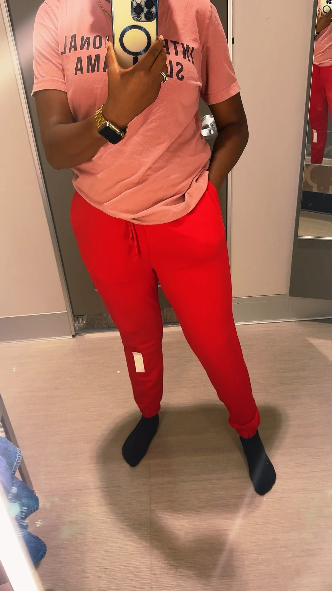 Comfy and warm season

#LTKSaleAlert #LTKVideo #LTKSeasonal