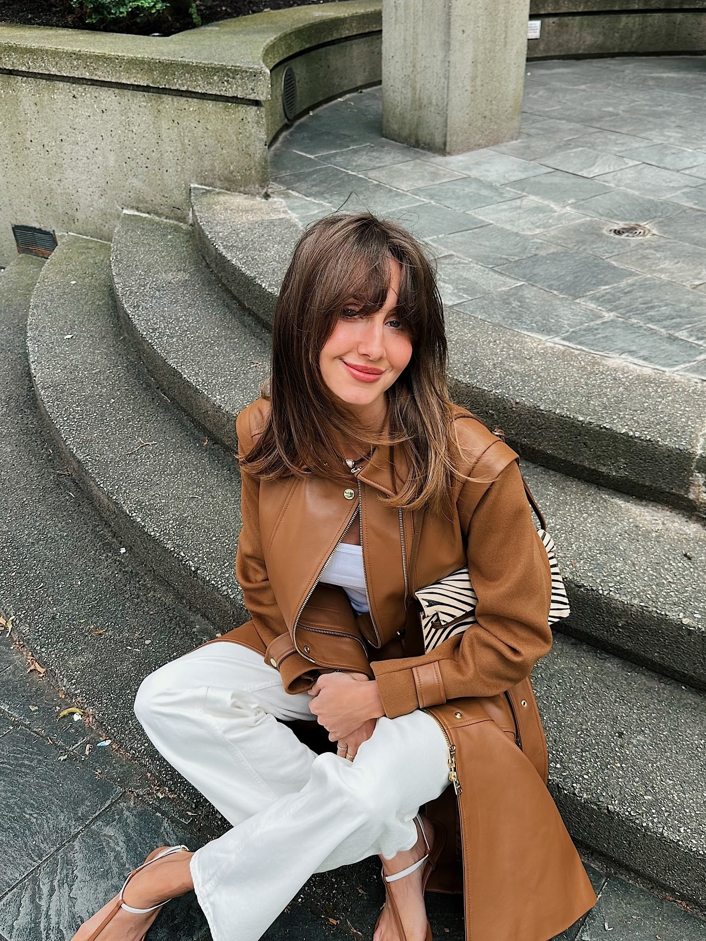 My favorite color combo: 🤍🤎🤍 
#fitcheck #ootd