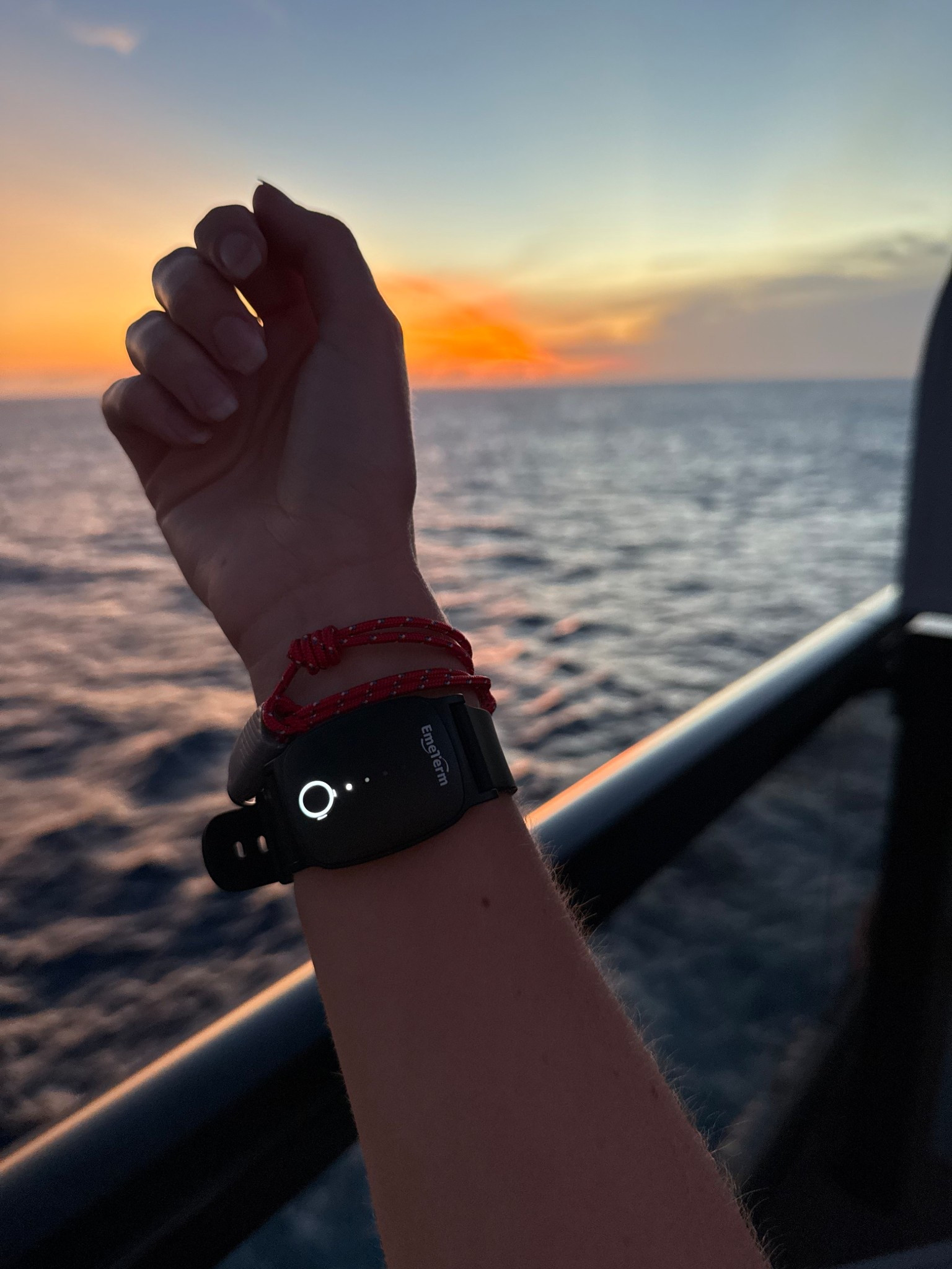 Anti-nausea bracelet for motion sickness 