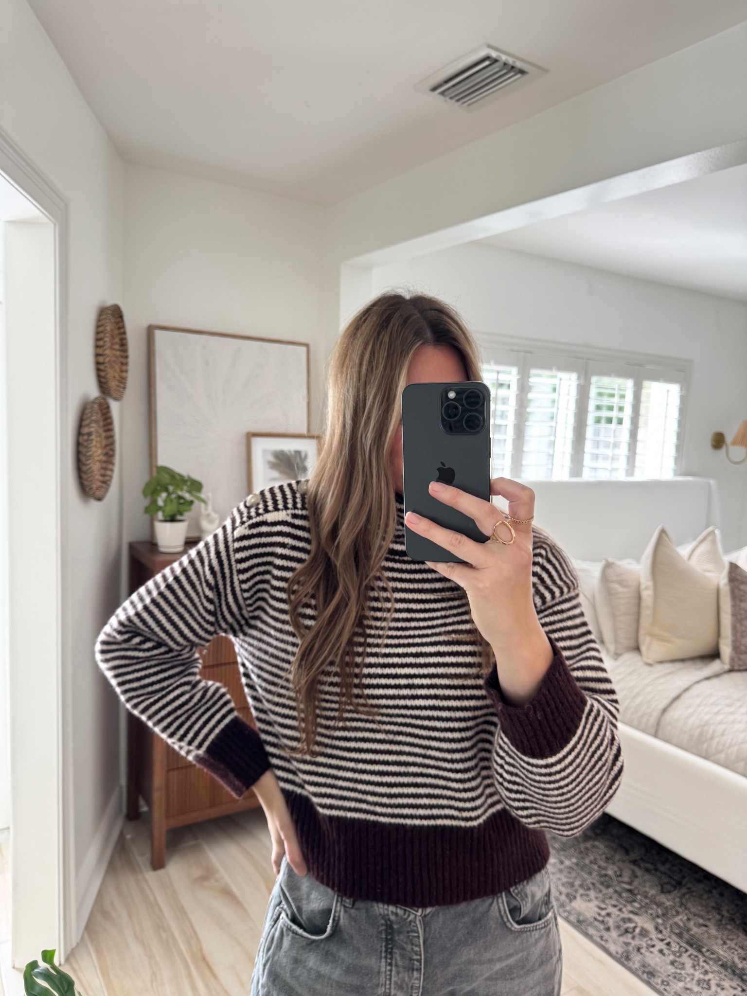 Love this turtleneck! It’s so soft.

#LTKootd #LTKOver40 #LTKFindsUnder50