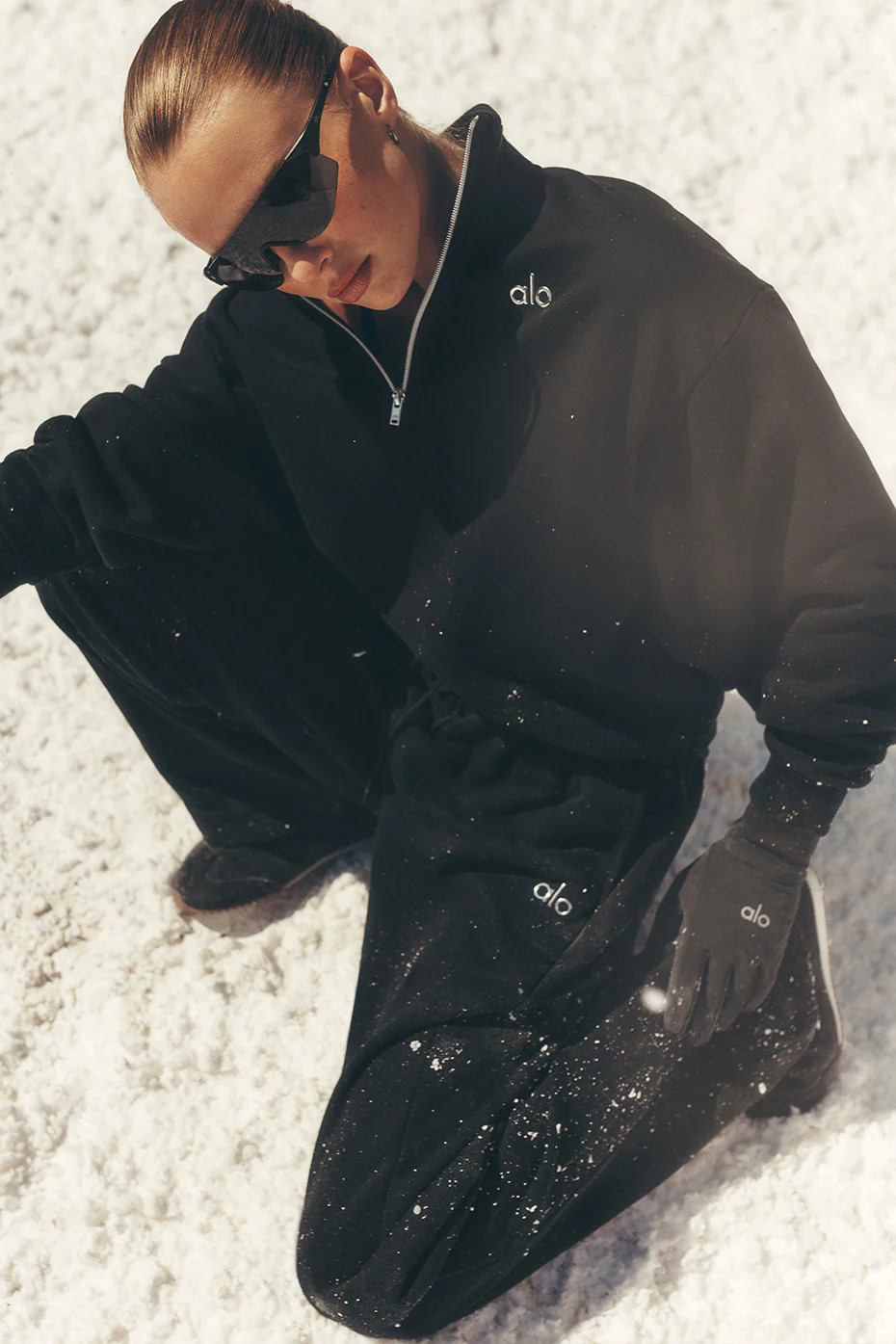 Hazy Mock Neck Pullover | Alo Yoga (US)