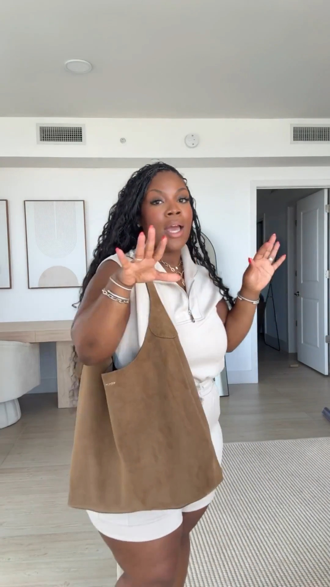 This coach bag is a great work bag and $100 off right now 🤎

Linked some other Amazon favorites as well!

Amazon, coach, coach bag, work bag, fall outfits, Emmy petit 

#LTKWorkwear #LTKSaleAlert