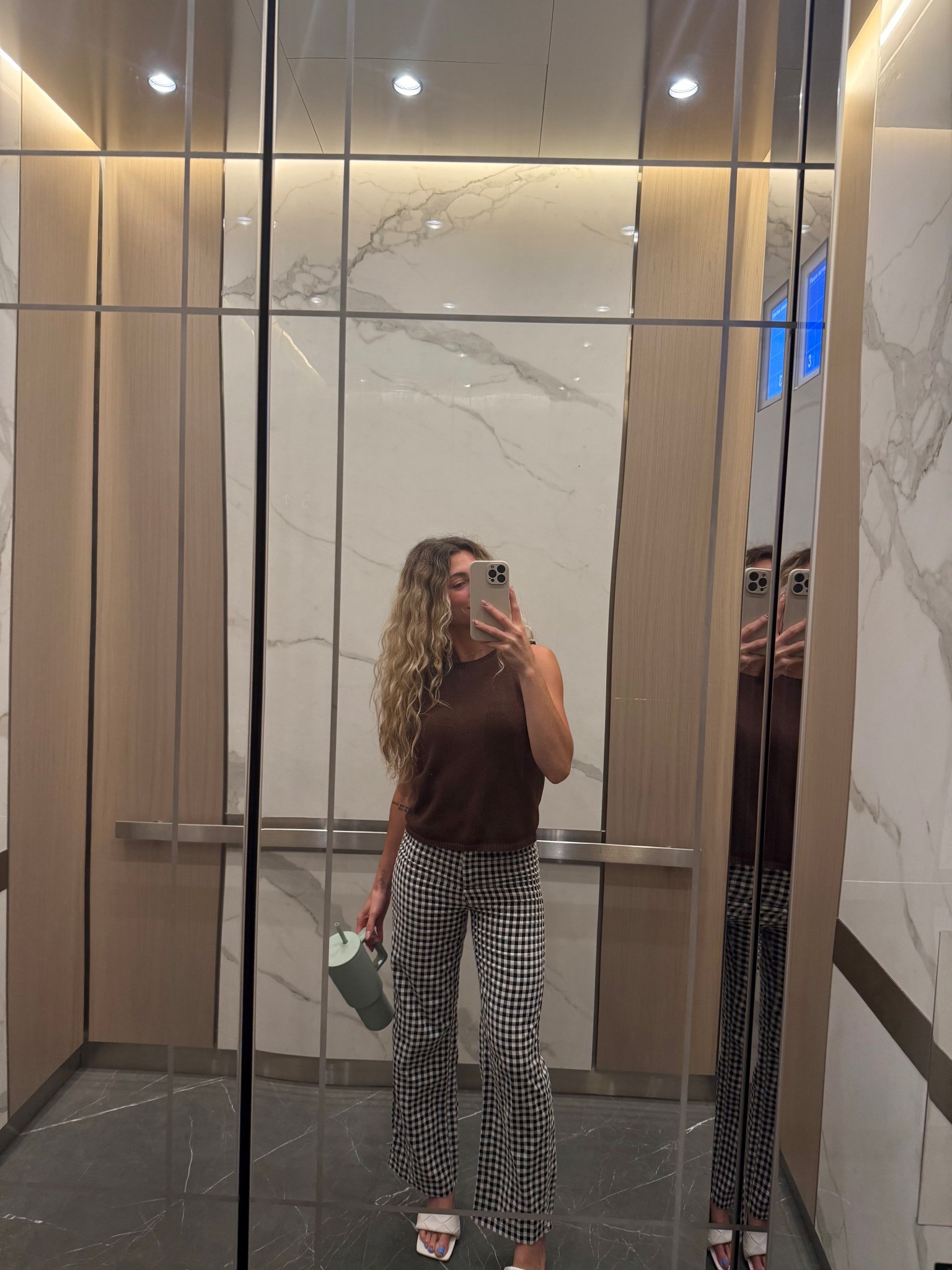 loving the neutrals for a business casual work look!!