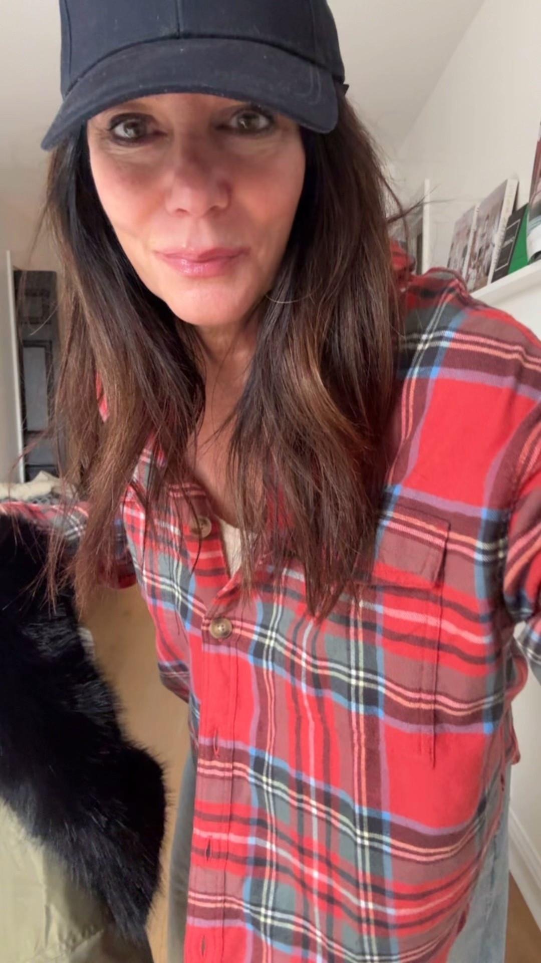 Use code 0670for 20% off @H&M
Casual day in my cozy flannel shirt and faux Miramar jeans 
But dressing it up with my new army green flight jacket with luxe faux fur trim - 


#LTKstorytime #LTKFindsUnder50 #LTKSaleAlert