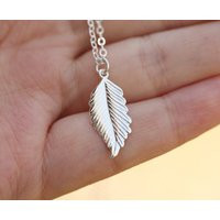 sterling Silver Feather Necklace, Layering Necklace, Jennifer Aniston, Fall Wedding, Bridesmaid Gifts, Wedding, Birthday Gift,, Custom Jewelry Card | Etsy (US)