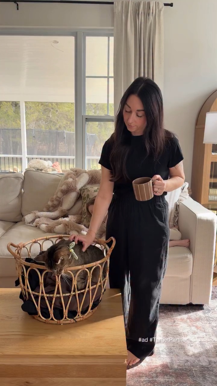 #ad Life with pets means extra love...and fur on literally everything. 🐾

#TargetPartner Bounce Fresh Scent Pet Hair and Lint Guard Mega Fabric Softener Dryer Sheets from @target have been such a helpful little mom win for us. They’re 2X the size of most dryer sheets and designed with 3X more pet hair repelling power vs. regular Bounce dryer sheets...which means I lint roll way less. They also help reduce wrinkles and static, and make our clothes smell so fresh.

Now I just toss one in the dryer and we’re ready for all the cuddles without worrying about wearing half the cat. @bouncesheets  #Target #targetstyle #bounce laundry @shop.ltk #liketkit 

#LTKdayinmylife #LTKHome