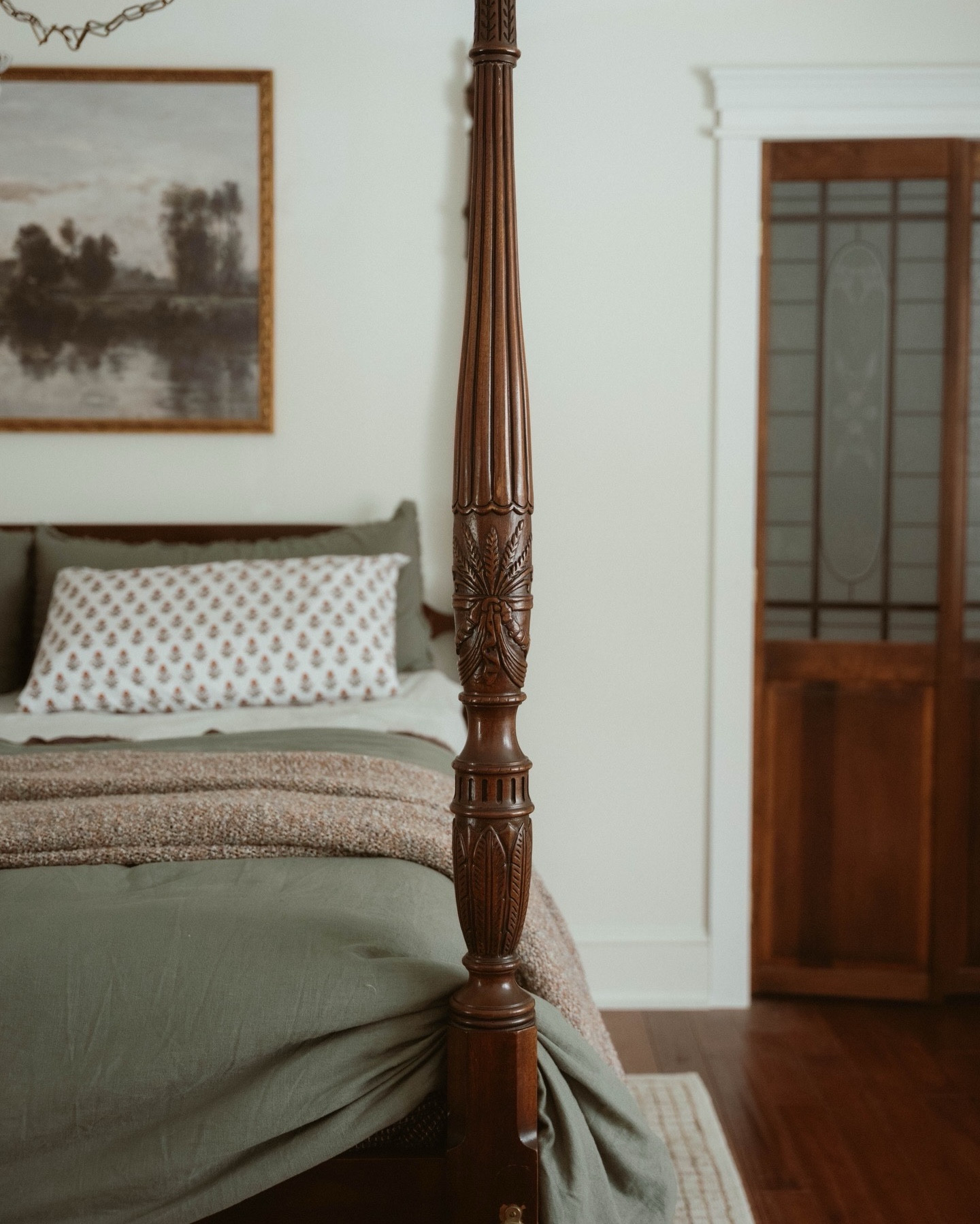 Our bedroom progress! we’re renovating our home one room at a time and choosing pieces slowly and intentionally - here’s links to our current links (look alike for thrifted pieces)

#LTKHome