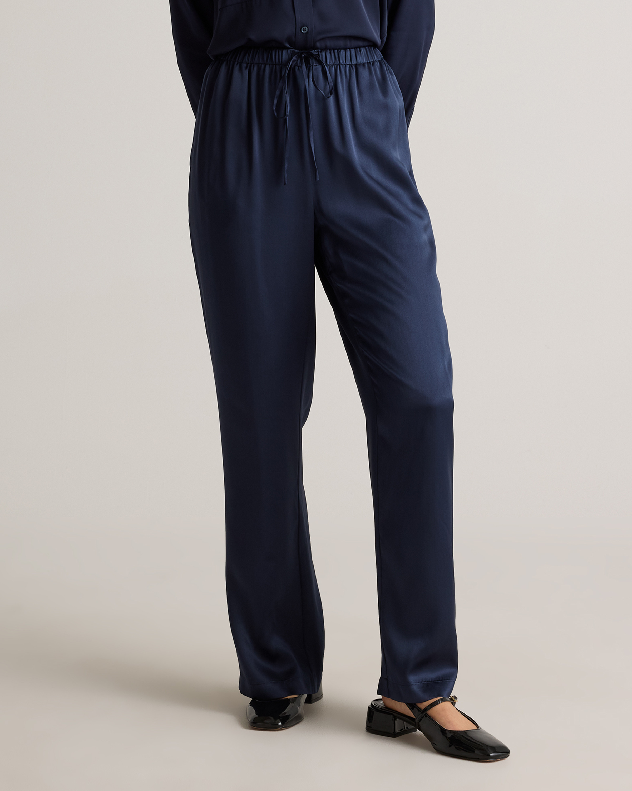 Quince | Women's Drawstring Wide Leg Pants in Navy, Size XL, Silk | Quince
