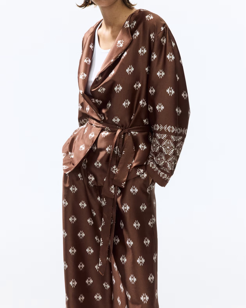 Brown patterned satin tie belt jacket

#LTKSeasonal