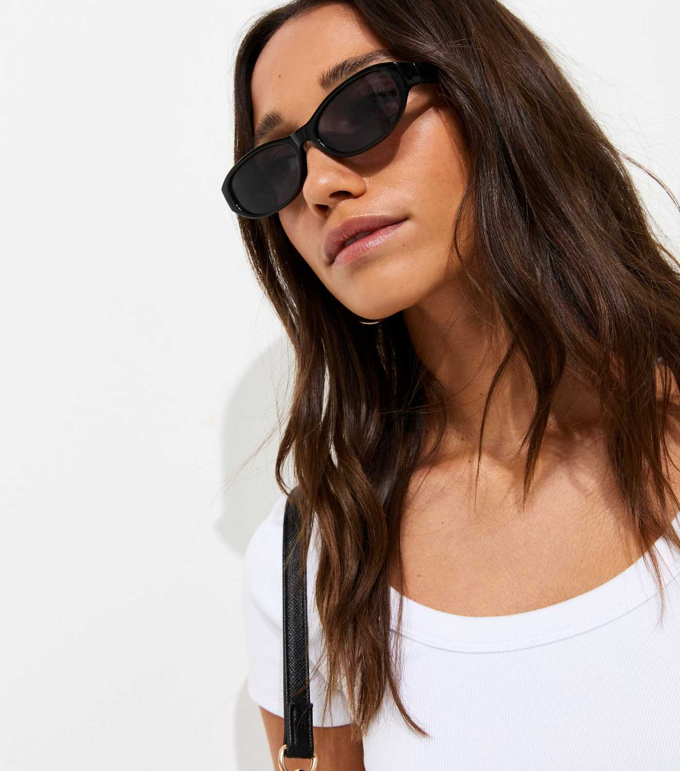 Black Oval Shape Sunglasses | New Look | New Look (UK)