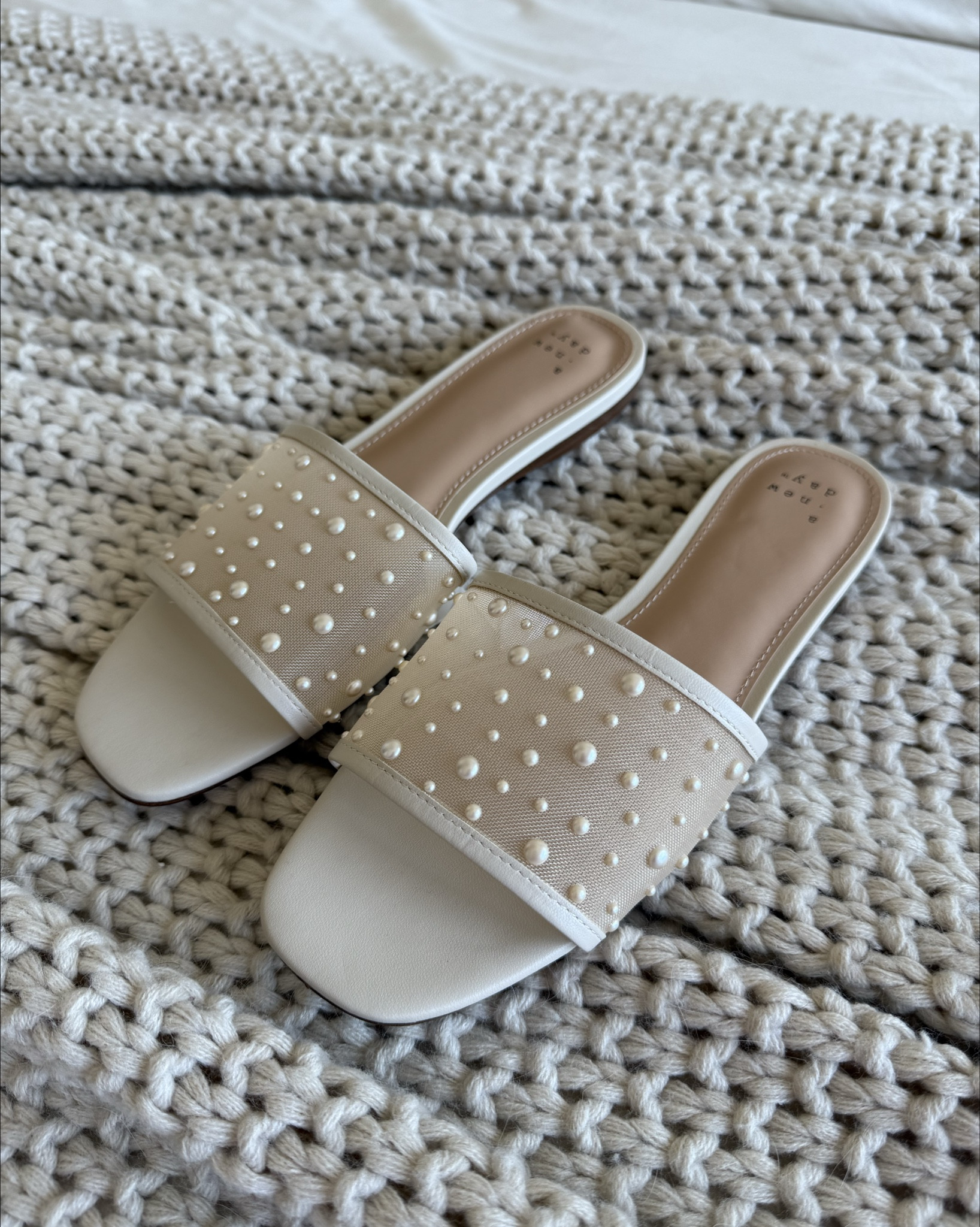 Target spring shoes 💐🌸

Pearl slide sandals - size down 1/2 size. Perfect for a bride outfit, bridal shower outfit or engagement photo outfit!

I’ll link some more spring sandals and shoes from Target I’m loving! 

Summer shoes / spring outfit / mesh sandals / shoe trends / Target haul

#LTKShoeCrush #LTKSeasonal #LTKStyleTip