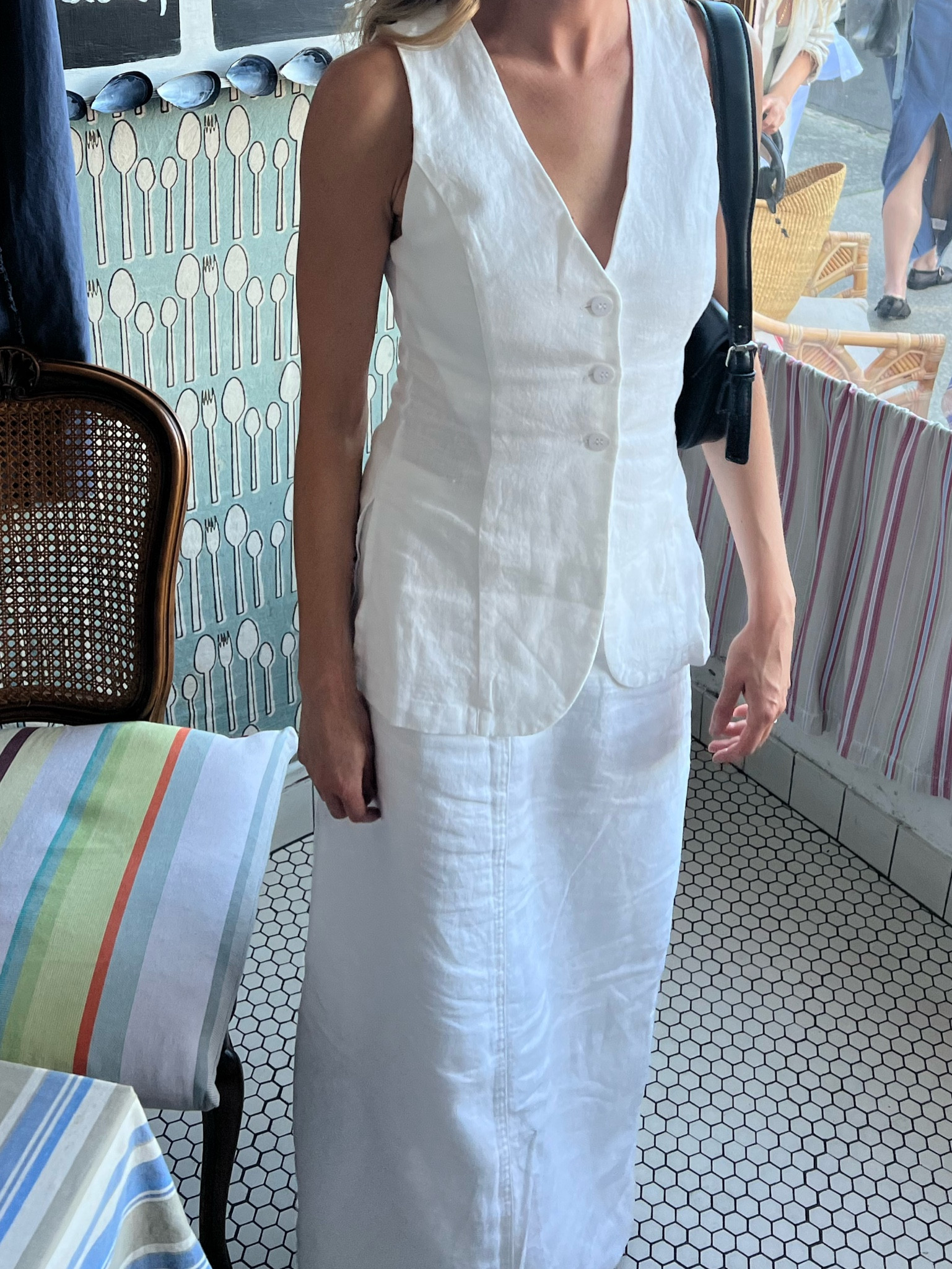 Obsessed over this linen longline vest and maxi skirt  🤍

#LTKSeasonal #LTKHoliday #LTKaustralia