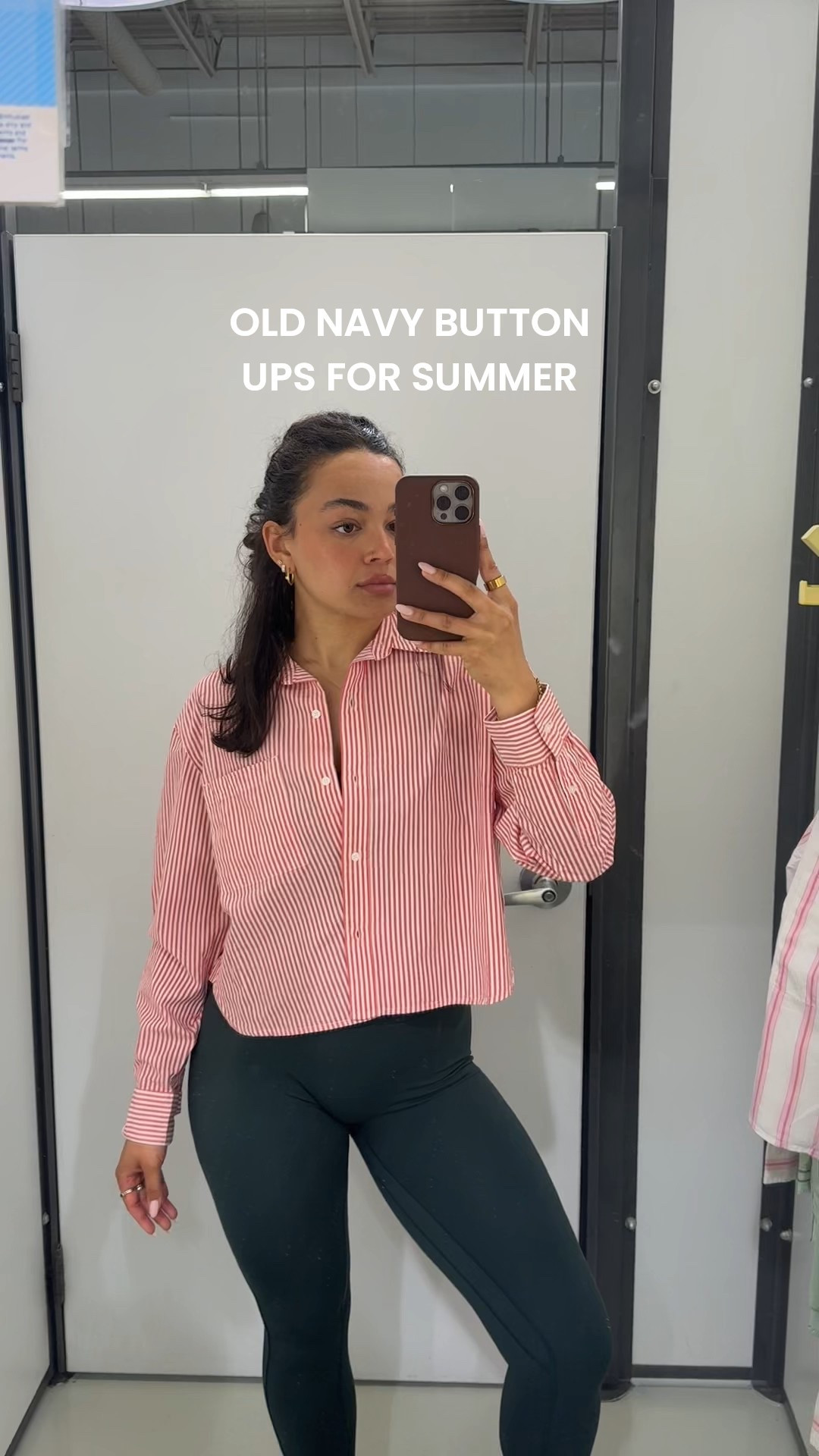 Old navy button ups for summer are the best and relatively affordable 🍓🌷🧚🏾‍♂️🤌🏽

I got a large in the cropped, and medium in the regular!