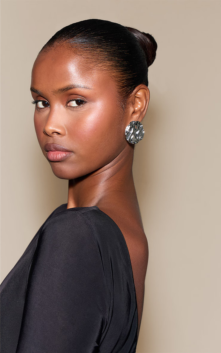 Silver Textured Circular Earrings | PrettyLittleThing UK