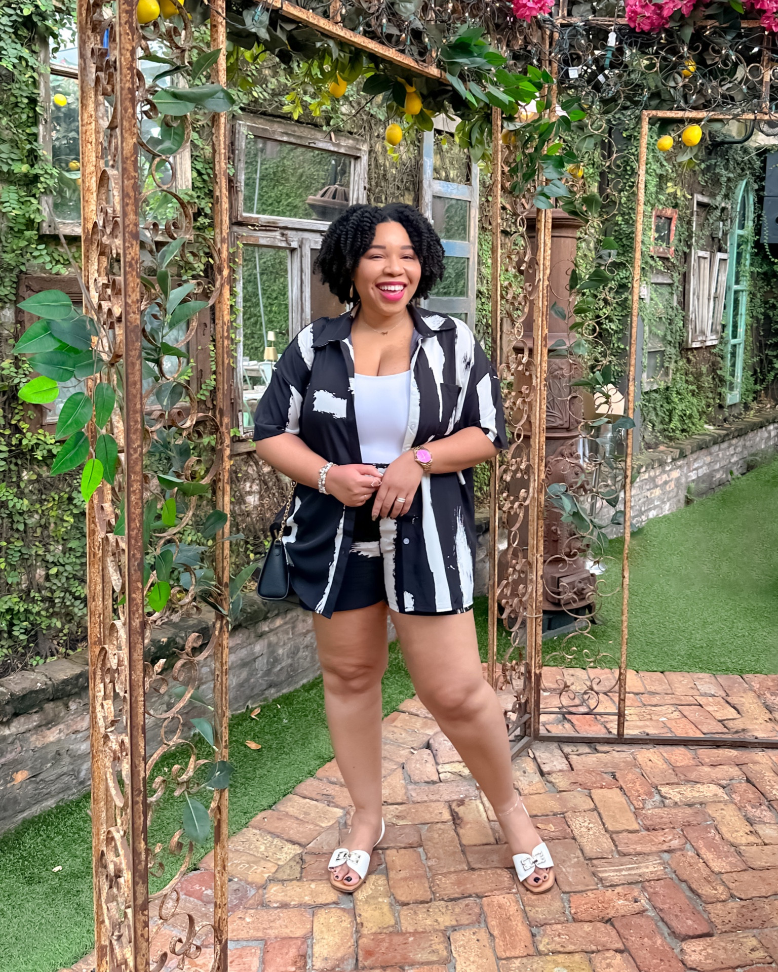 I may just be slightly obsessed with these sets. They are so easy to wear and can be worn as separates too. Throw on a bodysuit or crop top under and you’re good to go. So many different ways to style this set. The possibilities are endless 

2 piece shirt and shorts Set
2 Piece Open Front Kimono Blouse and Shorts Set
Kimono Blouse and Shorts Set
Two piece set
Black and white outfit
Brunch outfit
Dinner outfit 

#LTKcurves #LTKstyletip #LTKFind