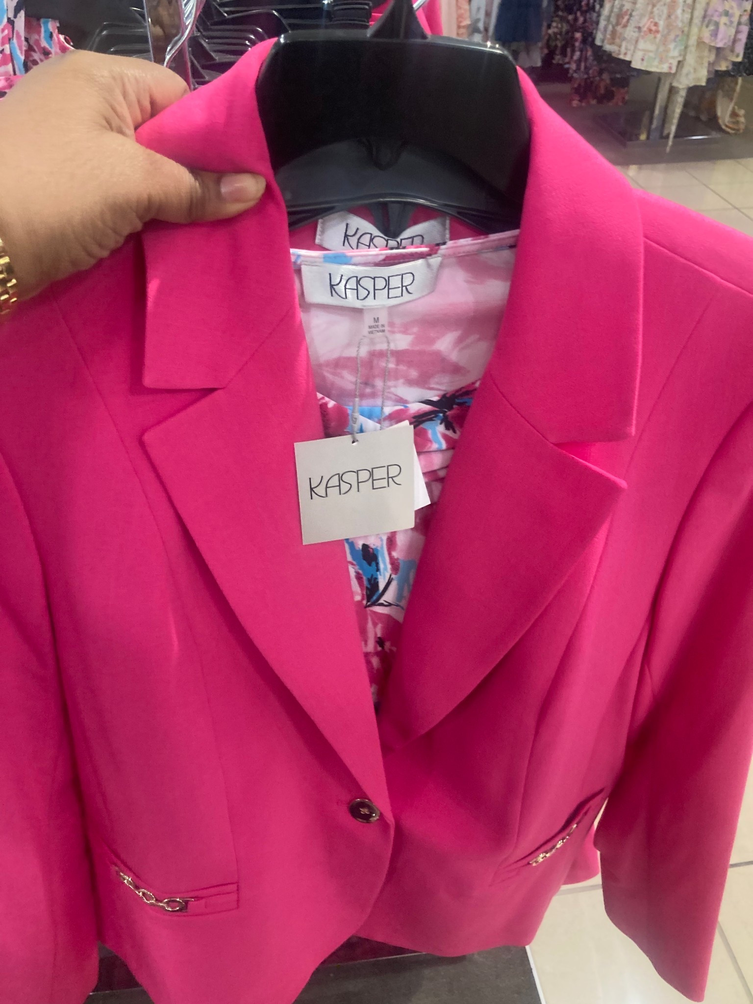 Kasper women’s blazers.  Pretty blazer that will make you look good and also confident #ad #ltk #ltkplussize

#LTKOver40 #LTKPlusSize