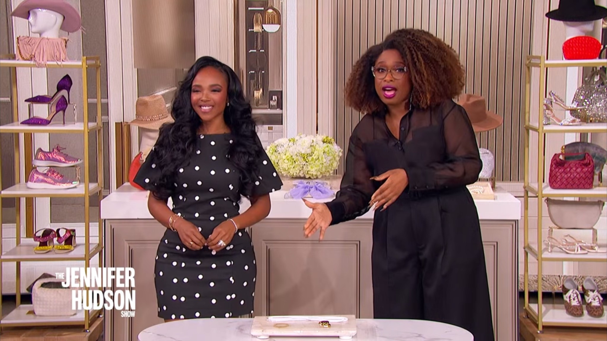 Jennifer Hudson episode aired today 🥹🥹 


Scroll to shop this chic polka dot moment 🤍

This classic black and white polka dot dress is the definition of timeless style. The structured fit and statement sleeves give it that elevated, polished feel while still being playful. Easy to dress up with heels or keep it cute and feminine for daytime—this is one of those pieces you’ll keep reaching for, making the cost per wear worth it.

Perfect for brunch, work events, date nights, and special occasions.

📏 Measurements: 5’4”, 140 lbs, 34D bust, 27” waist, 40