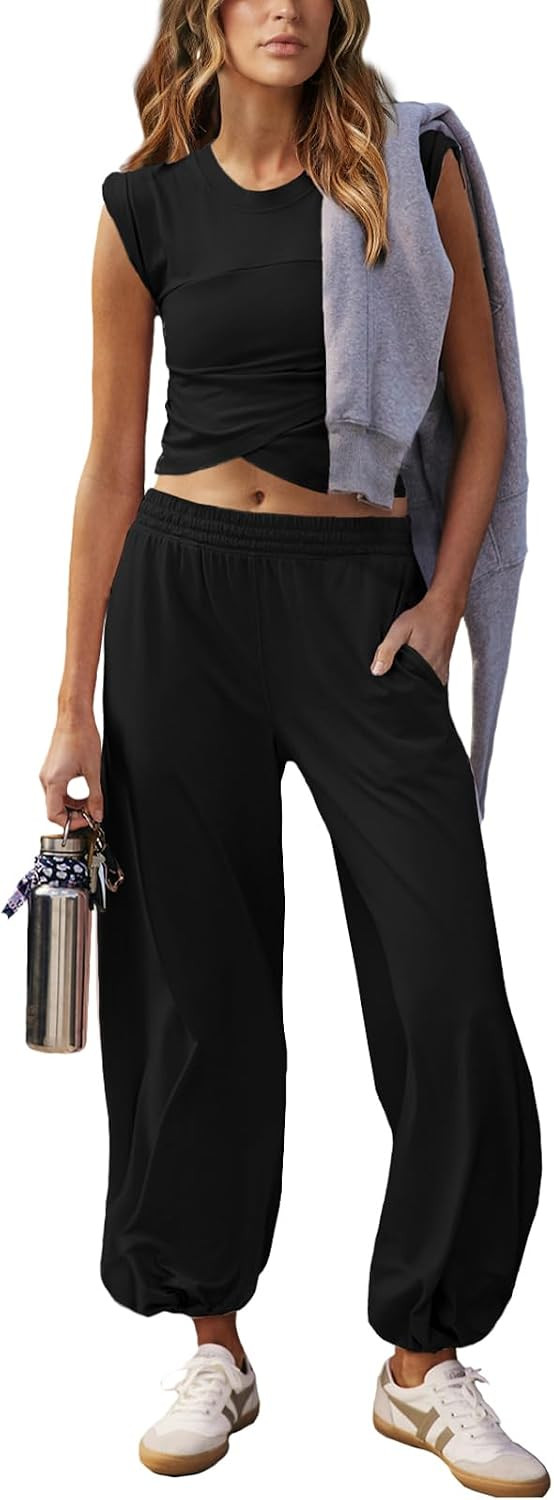 Women 2 Piece Outfit Set Loungewear Cropped Tops and Jogger Sweatpant Matching Set Coordinated Sweatsuit with Pockets | Amazon (US)
