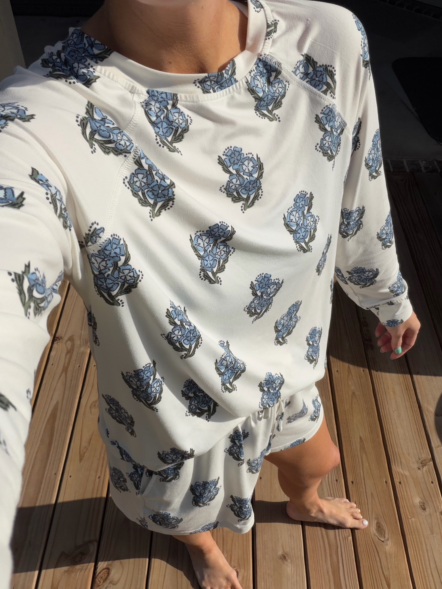 New Mary square pajamas! Soooo comfy! Sized up to a medium for a more oversized fit! Love!!

#LTKHome #LTKPetite #LTKootd