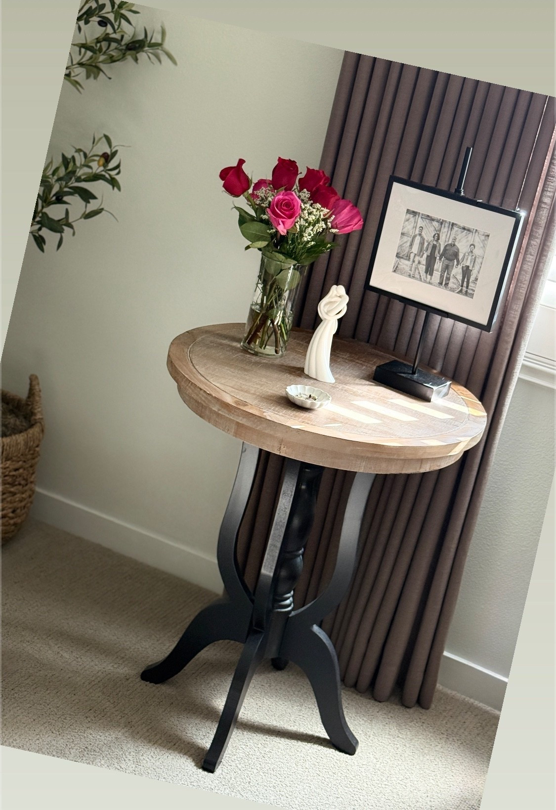 A little piece of love displayed in my home.

#sidetable #farmhouse #home

#LTKHome #LTKFindsUnder100 #LTKStyleTip