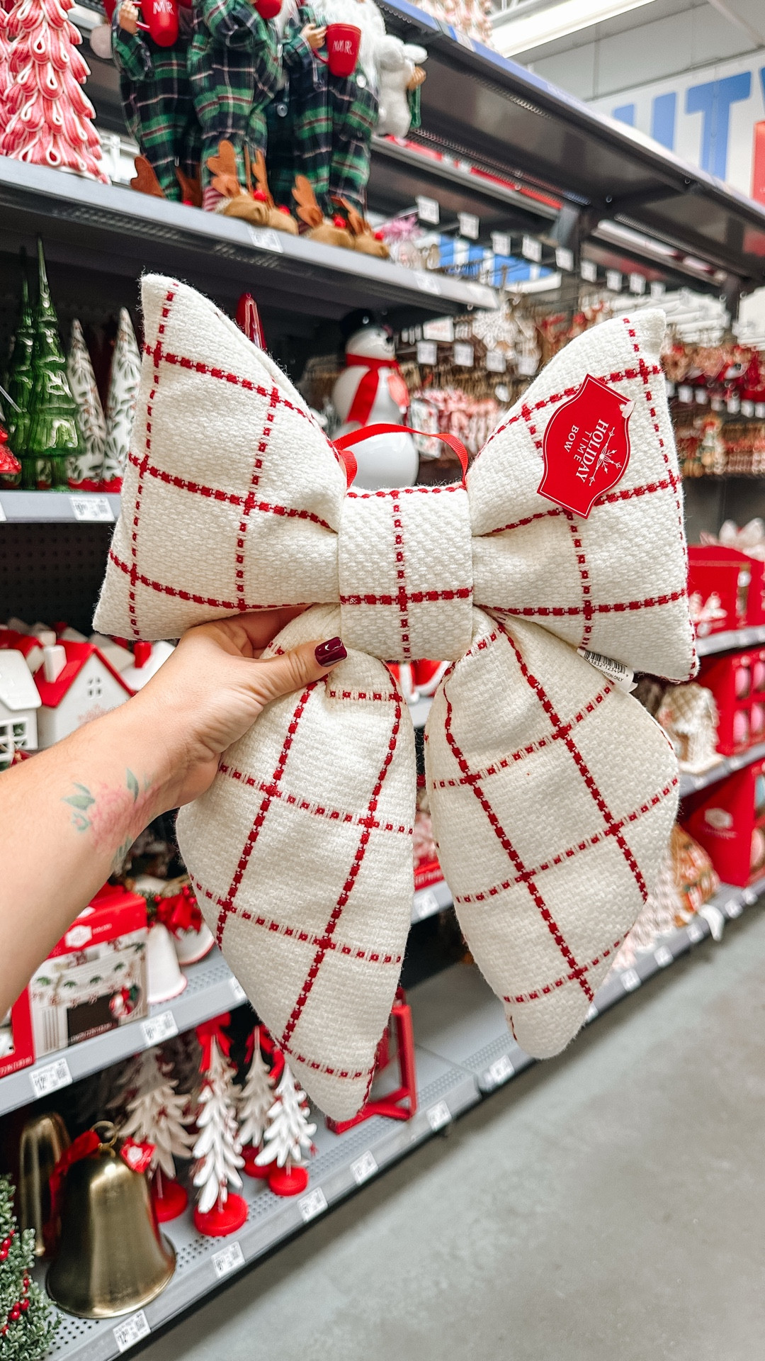 Red and green Christmas decor! Traditional Christmas decor  

#LTKHome #LTKSeasonal