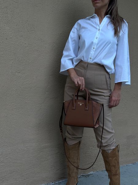 White blouse with cape sleeves is slightly oversized. Wearing XS
I’m 5’5” 122 lbs 




Fall fashion fall outfits fall outfit fashion over 40 fashion over 50 minimalistic style mom fashion 

#LTKworkwear #LTKover40 #LTKfindsunder50