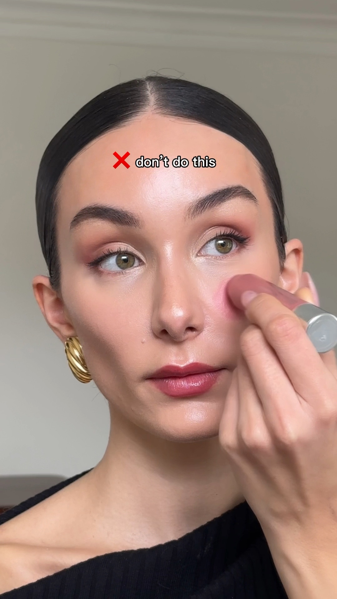 Lifted Blush Hack 💕would you try this?

Products:
Clinique chubby stick (amp'd up apple)

#LTKbeauty