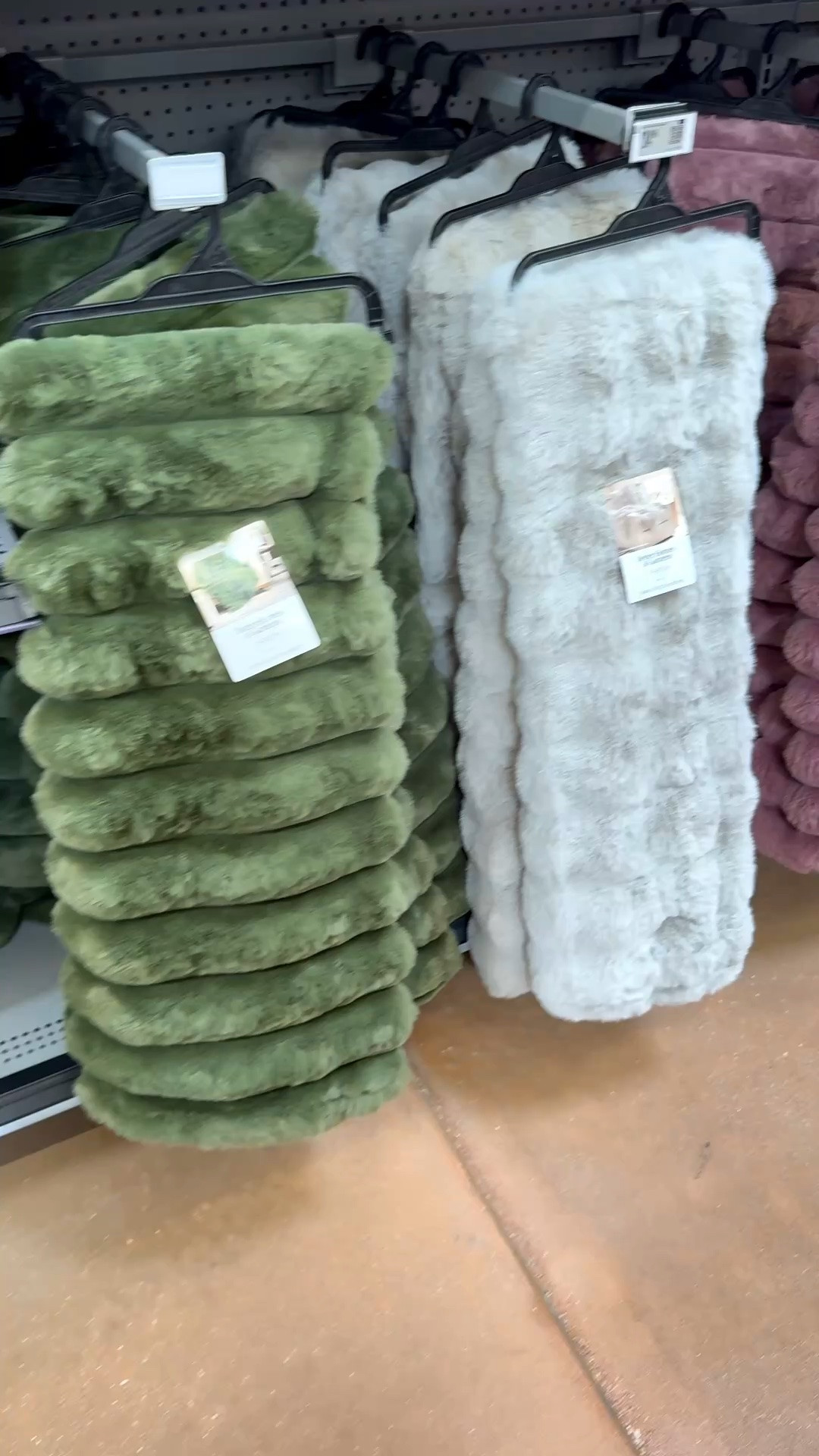 These blankets are amazingggg! Can’t believe the price point!
