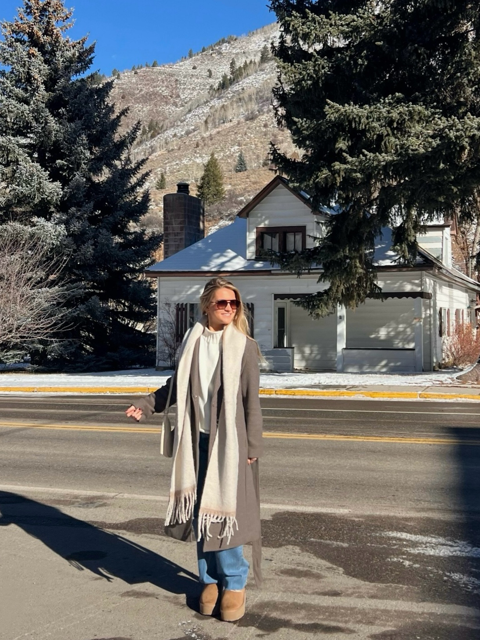 Winter ootd! My exact coat is from H&M, but I’ve linked similar! 

#LTKWorkwear #LTKgrwm #LTKootd