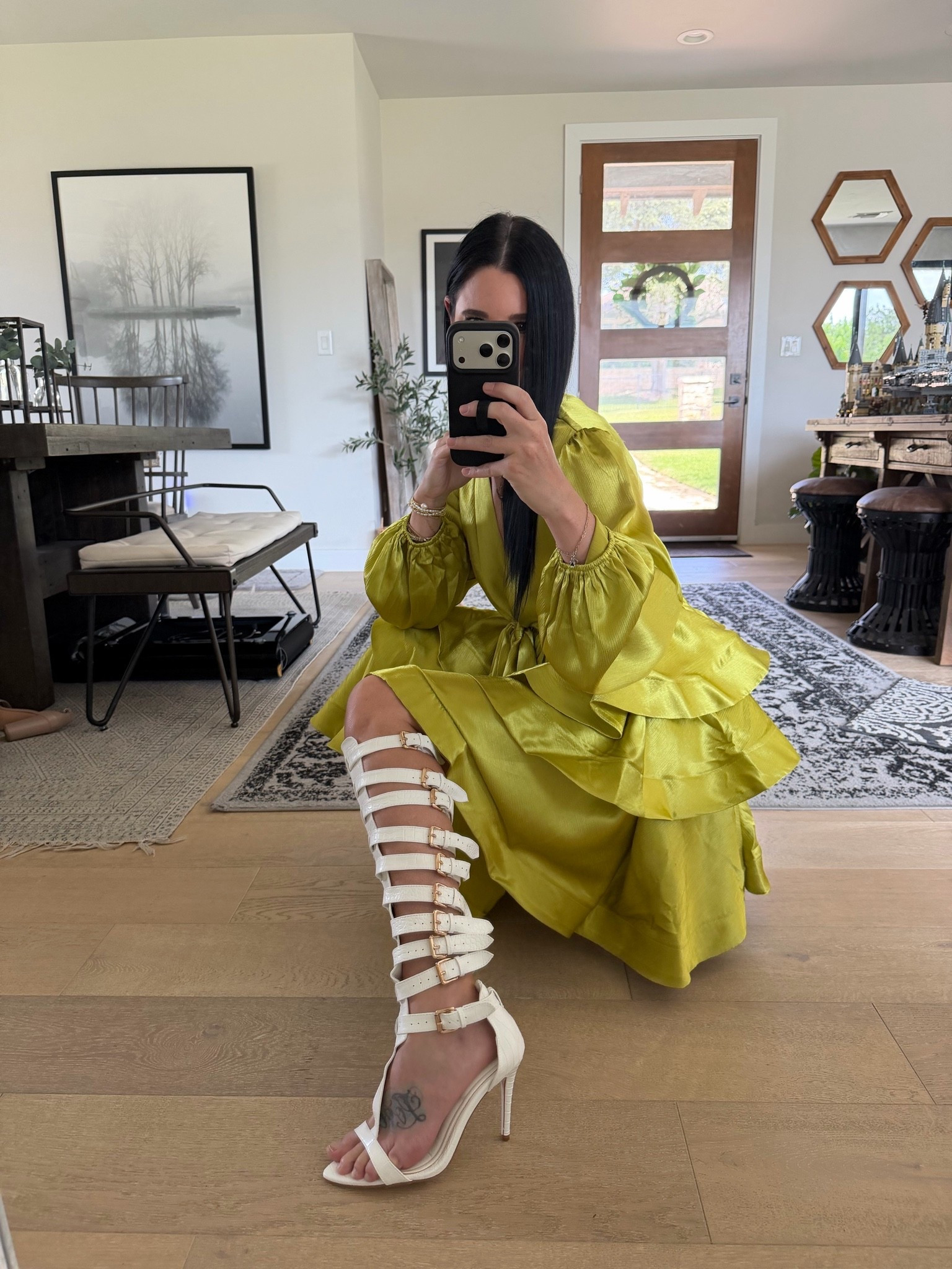 Can we say EPIC shoes from @AKIRA ?! These buckle heeled sandals are definitely a showstopper! They run true to size.