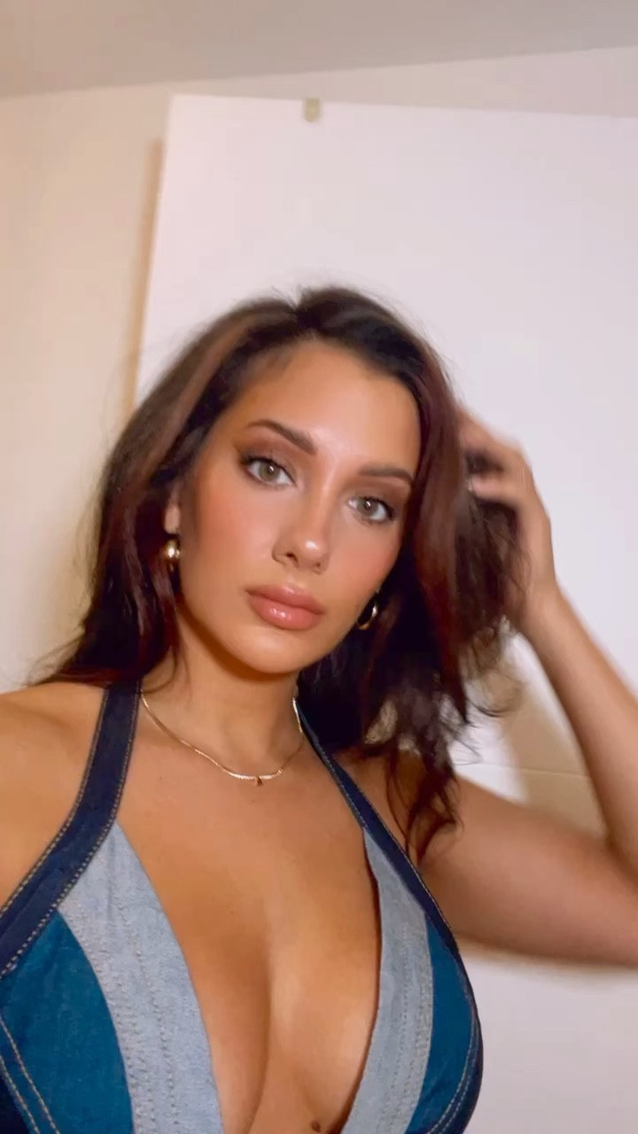 The “Canadian tuxedo” is really back 💀 denim on denim! 💙 Cute casual

#LTKstyletip #LTKbeauty #LTKcurves