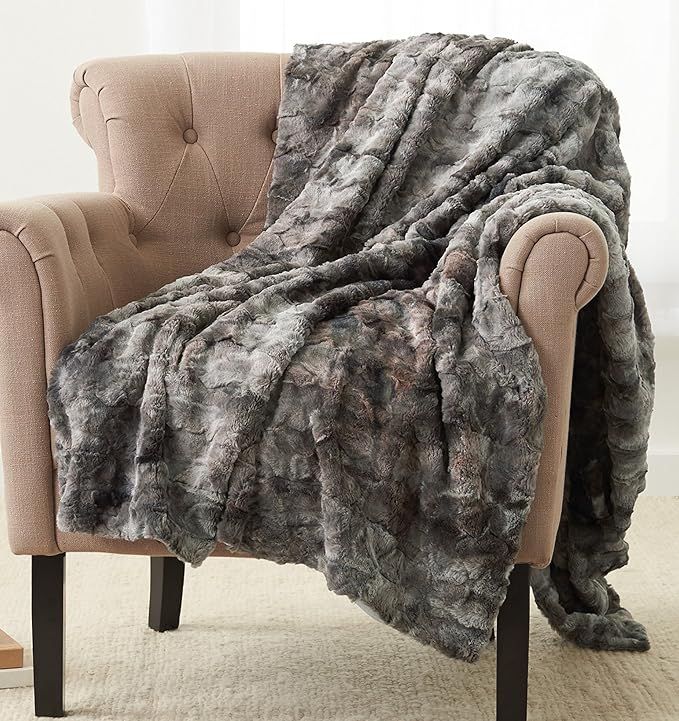 Amazon Brand – Pinzon Faux Fur Throw Blanket - 63 x 87 Inch, Frost Grey | Amazon (US)