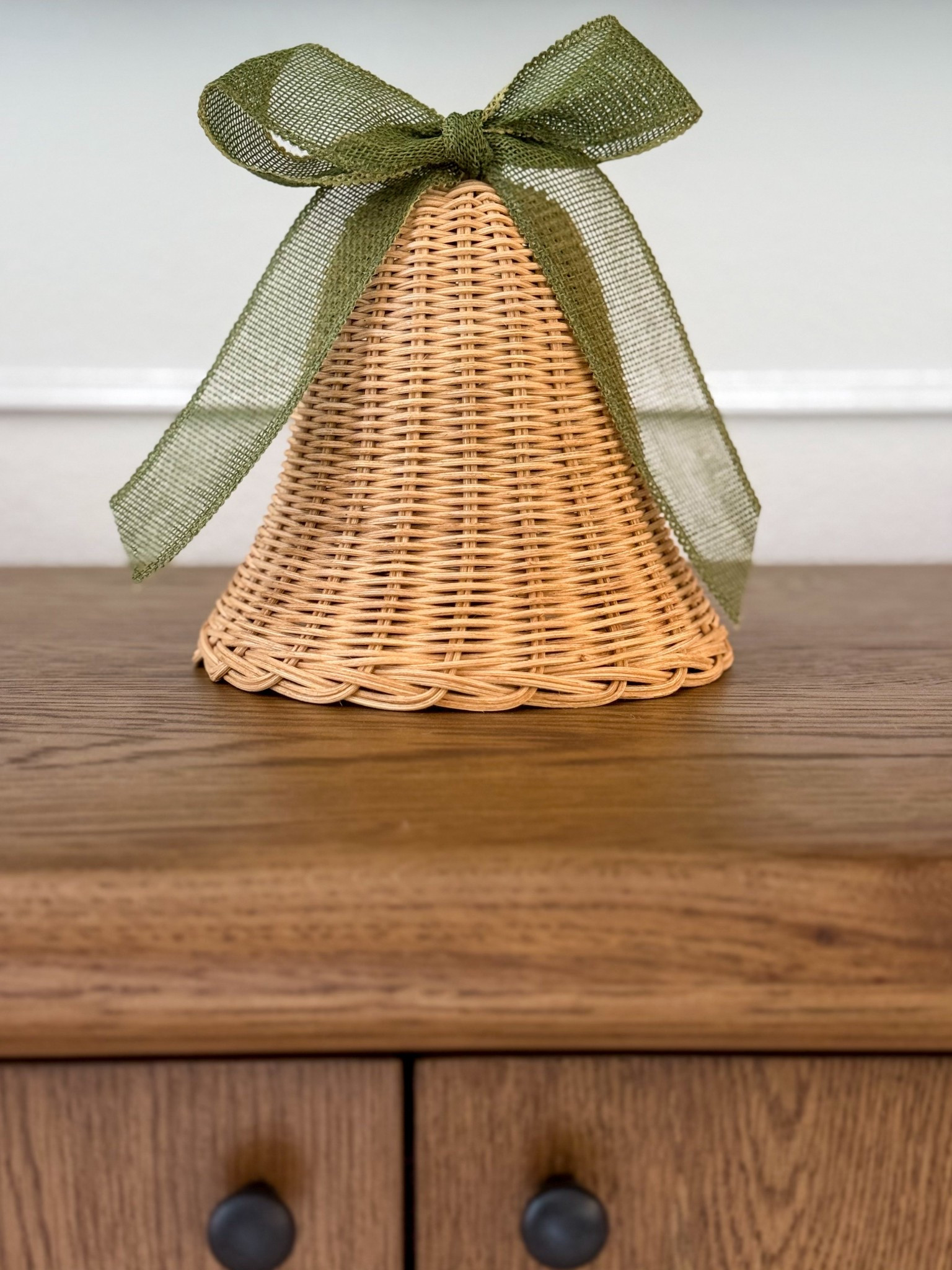 How cute is this wicker bell? It’s actually a tree ornament but I love it styled on my sideboard. The bow can easily be changed to another one. Less than $20! Yes, please 🙌

Christmas decor

#LTKHoliday #LTKFindsUnder50 #LTKHome