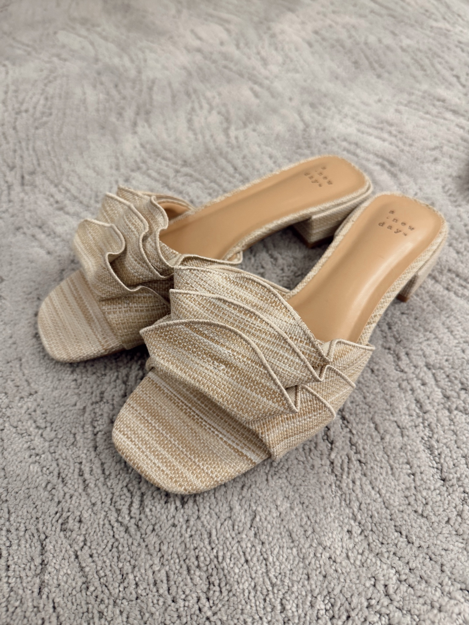 New sandals from Target are Perfection! 💓

#LTKShoeCrush #LTKFindsUnder50 #LTKMostLoved