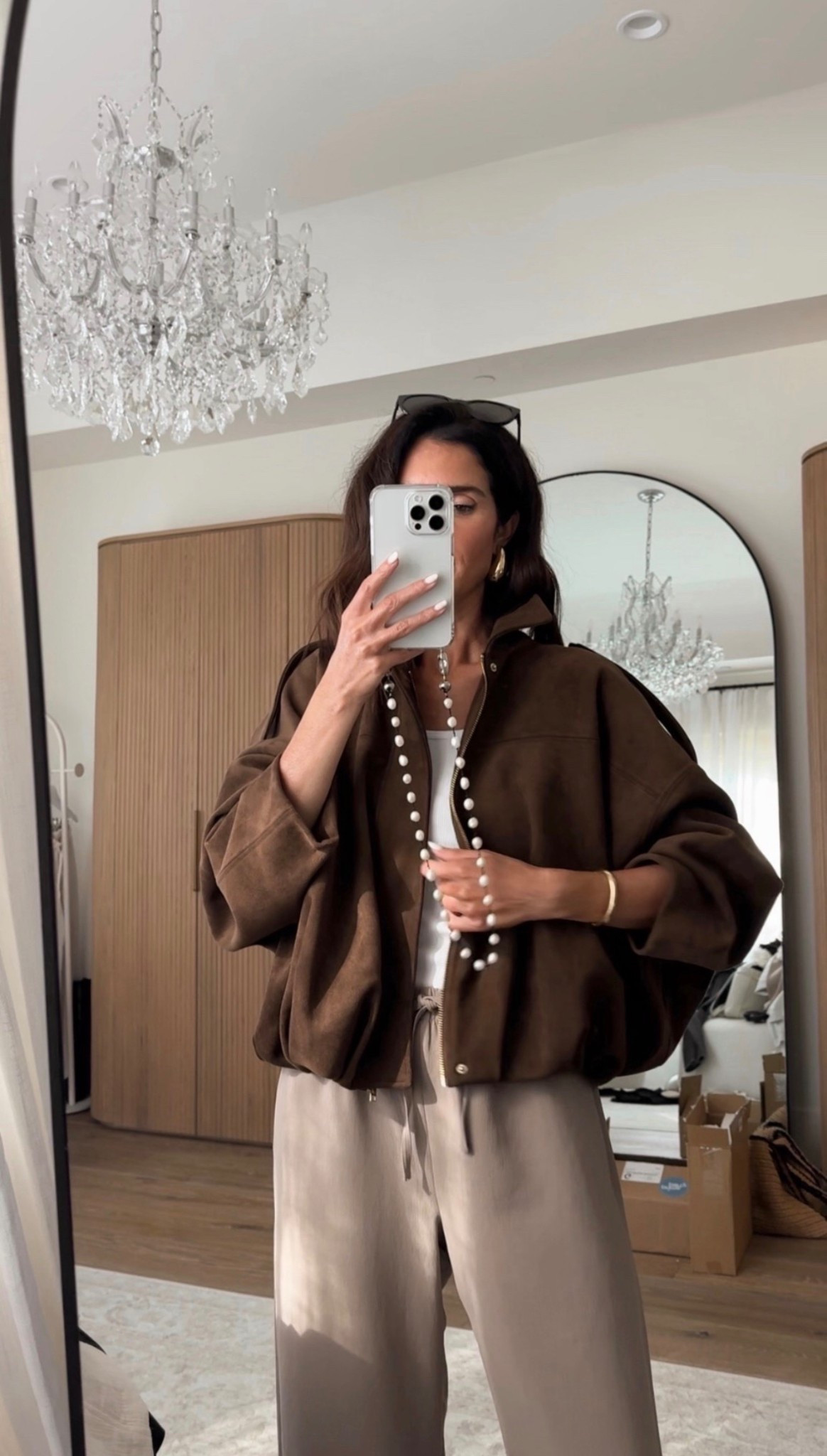 Restyling this viral Zara jacket with the viral Zara pants! I’m just shy of 5-7” wearing the size medium jacket and small pants in the color Nomad Taupe. #stylinbyaylin #aylin #zara #aritzia @Aritzia   @Zara 

#LTKgrwm #LTKSeasonal #LTKootd