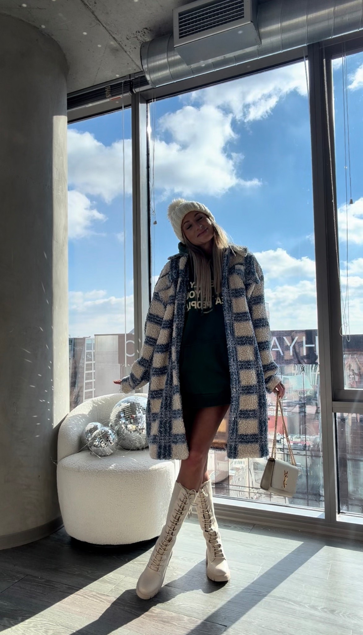 Honestly so excited to say goodbye to my winter uniform lol a hoodie and boots❄️👢🙌🏼

#LTKSeasonal #LTKgrwm #LTKootd