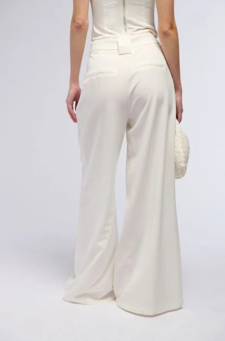 FEELS JUST LIKE IT TROUSER IN WHITE | AKIRA