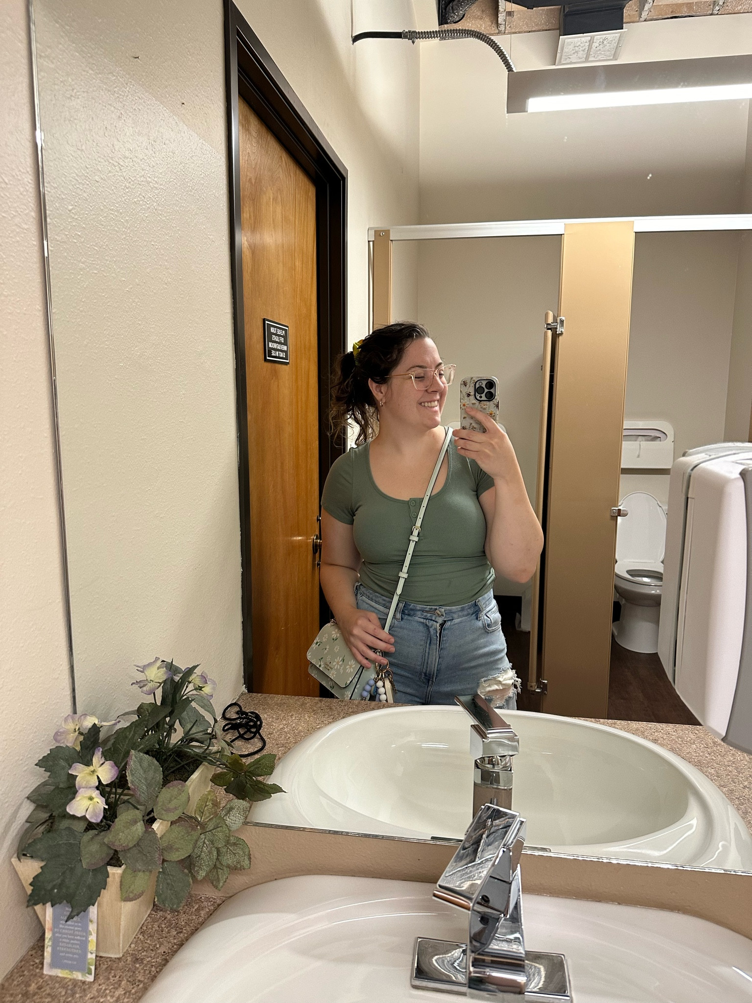 A little late summer early fall outfit for yall! My top is from Klassy Network, jeans are American Eagle, and my crossbody bag is from Kate Spade 🌼

#LTKStyleTip #LTKMidsize #LTKItBag