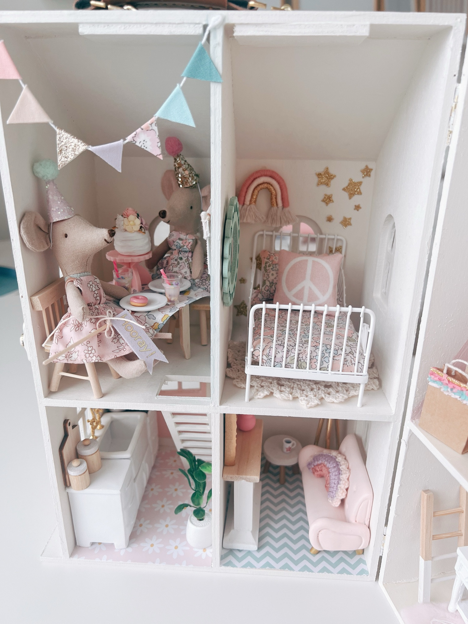 Dollhouse Furniture 
1:12 scale 

#LTKhome #LTKfamily #LTKkids