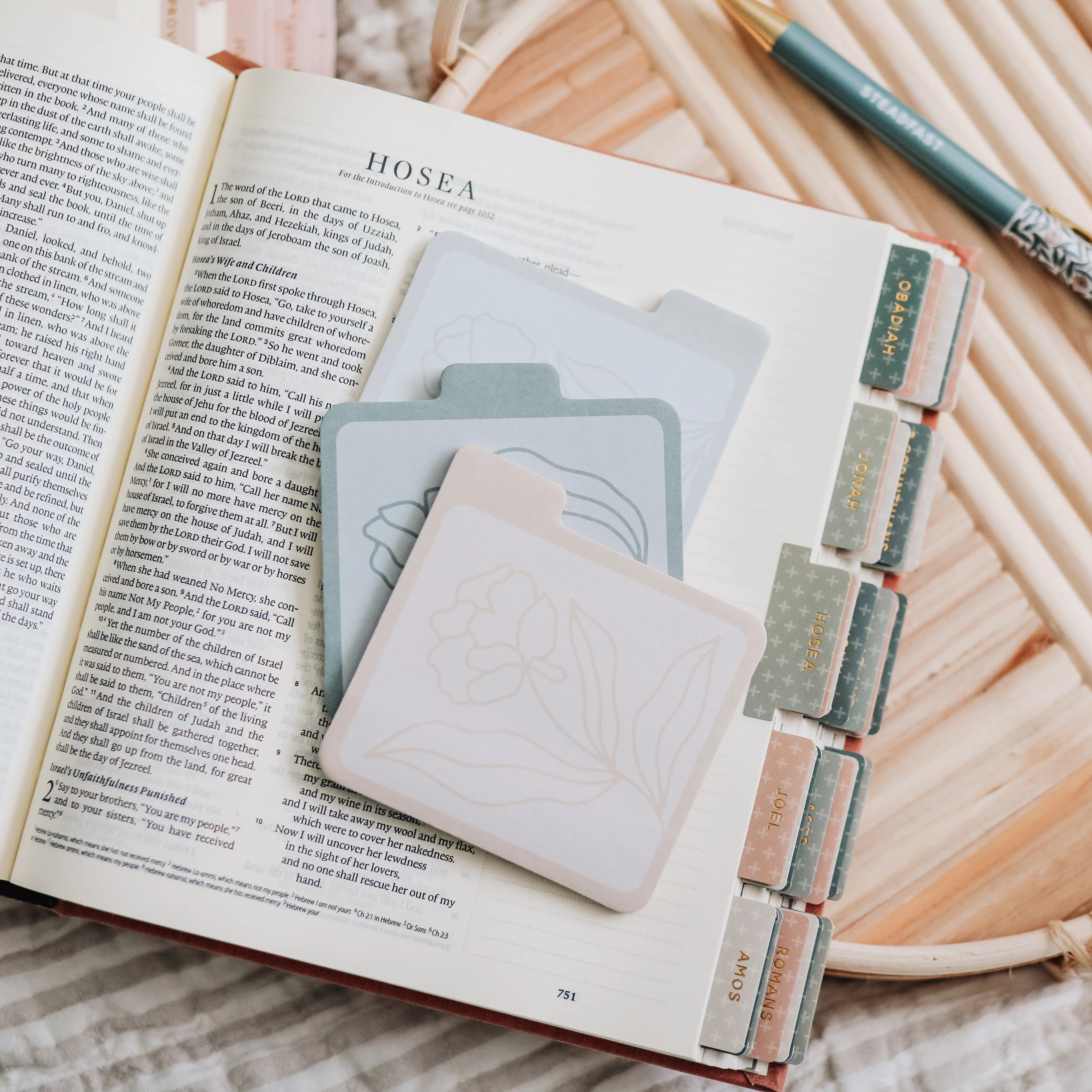 Pastel Floral Sticky Tabs | The Daily Grace Co.