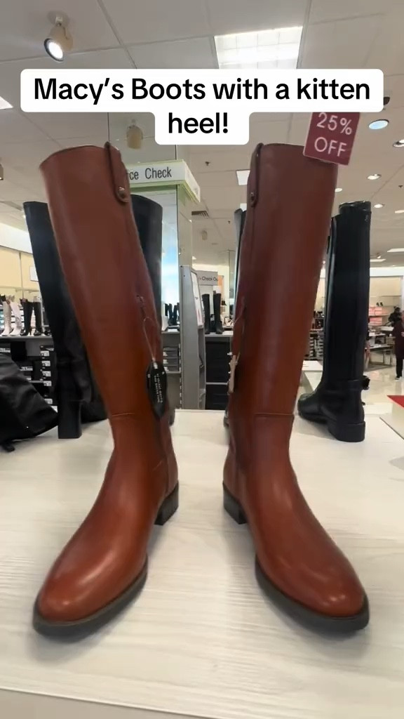 Loving these boots with the kitten heel. 

#LTKU #LTKHoliday