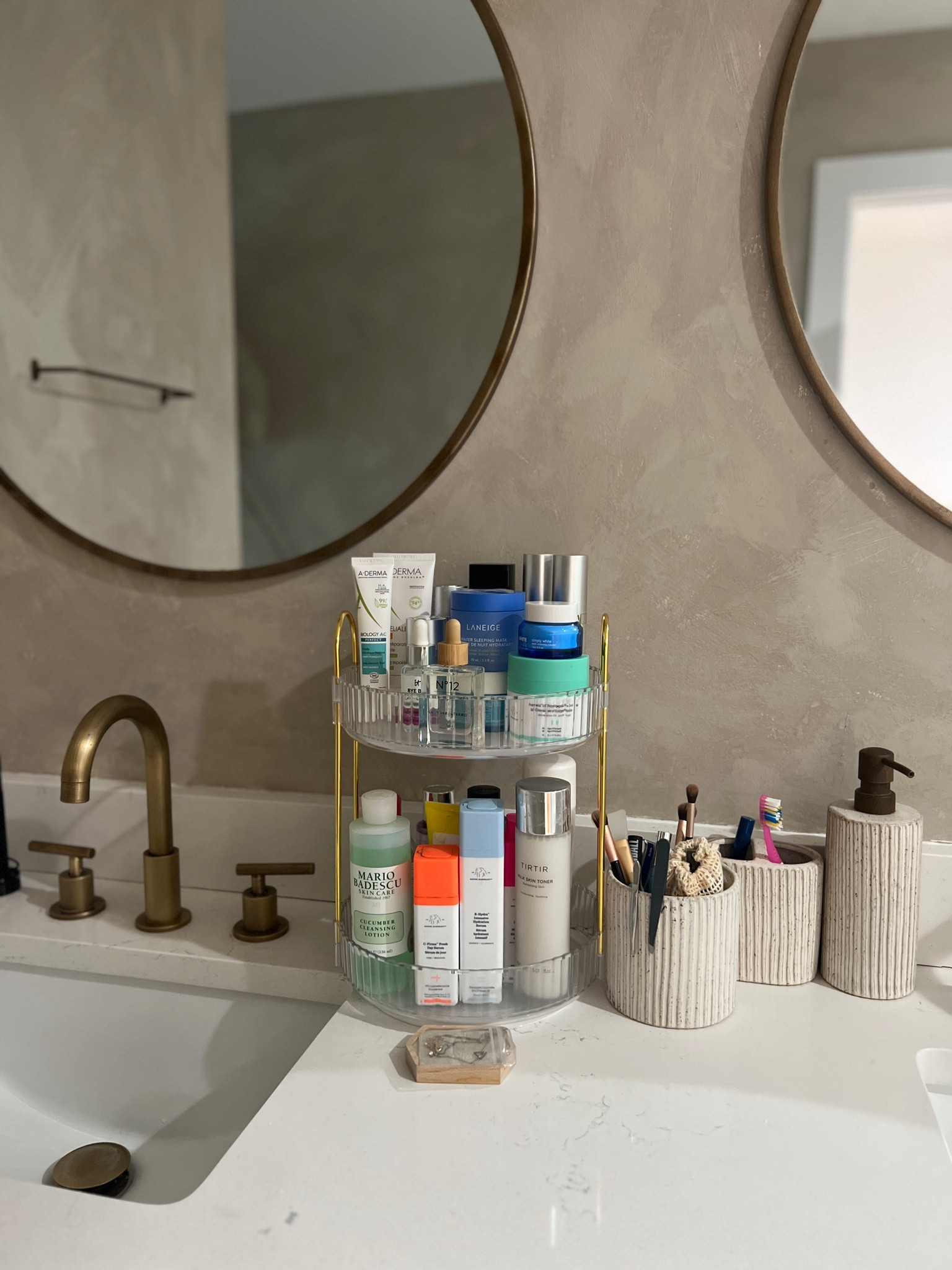 The best & cutest organizer 

#LTKhome #LTKfindsunder50 #LTKGiftGuide