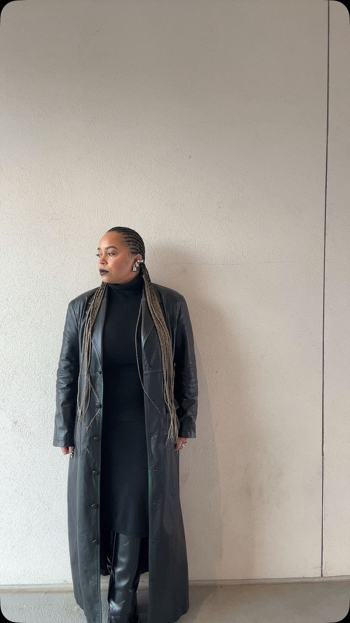 #GRWM: Outfit tips that boost confidence…

If I needed to remind you, you need some good coats. 🧥 Sometimes, it’s the small additions that take a look to another level. 

@nastygal always pulls through for me & this leather trench is giving full matrix. 

#ConfidenceThroughStyle
#PersonalStyleTips
#WomenWithStyle
#intentionalstyle

#LTKootd #LTKgrwm