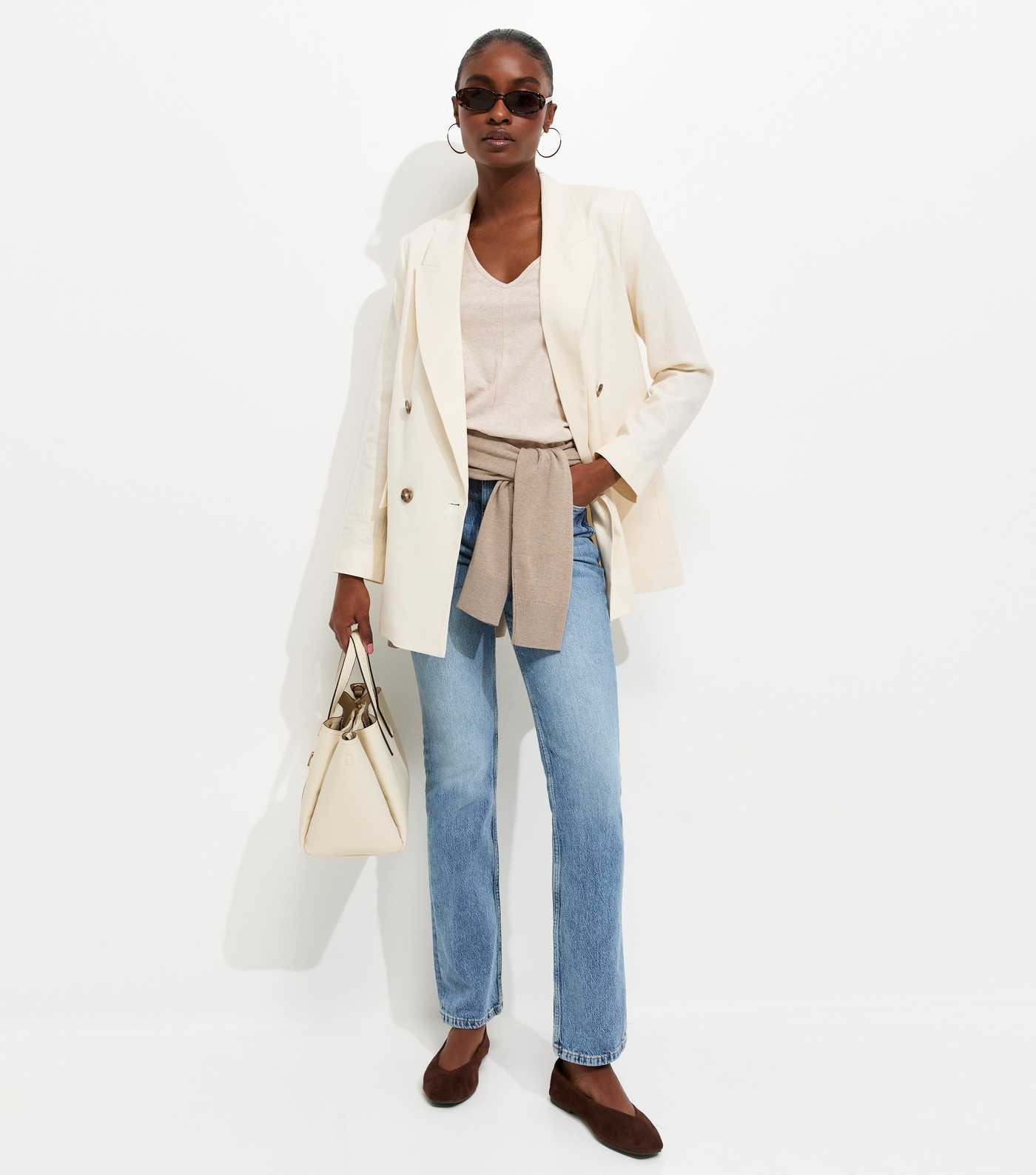 Mid Blue Wash Ruby Straight Leg Jeans | New Look | New Look (UK)