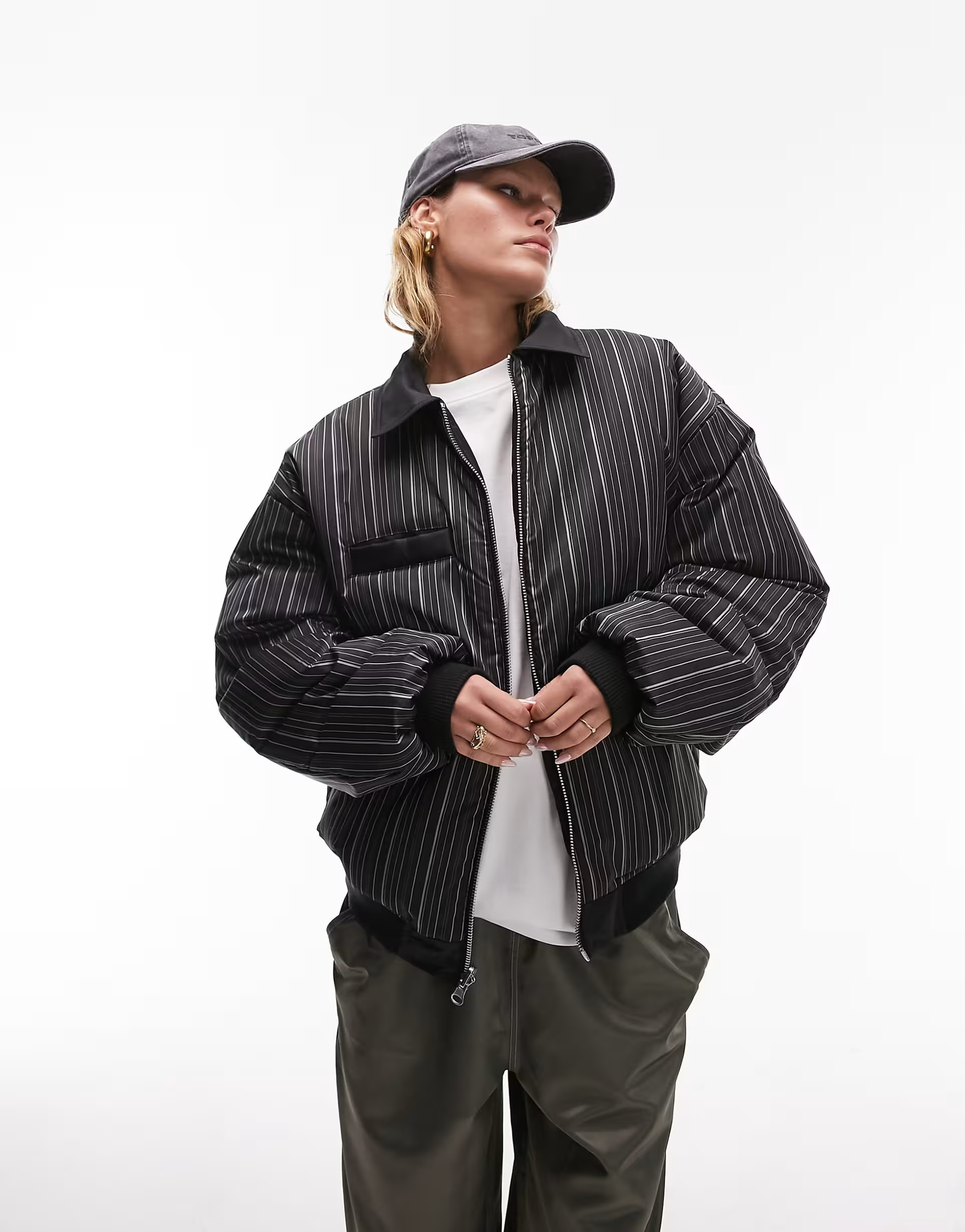 Topshop – Wendbare Nylon-Bomberjacke in Schwarz und gestreiftem Design mit Kragen | ASOS (Global)