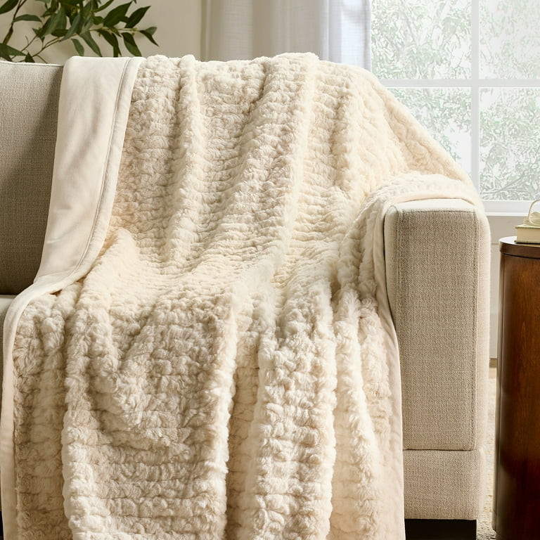 Better Homes & Gardens Ivory Twisted Rib Faux Fur Throw, 50" x 72" | Walmart (US)