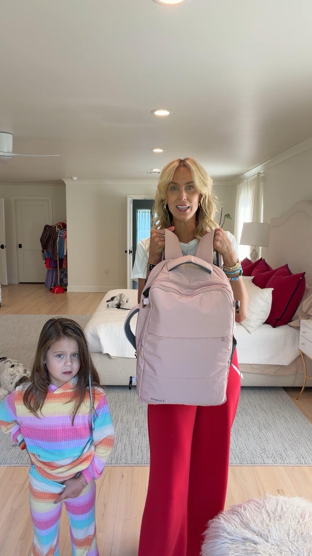 Best $20 Amazon carry on luggage!!