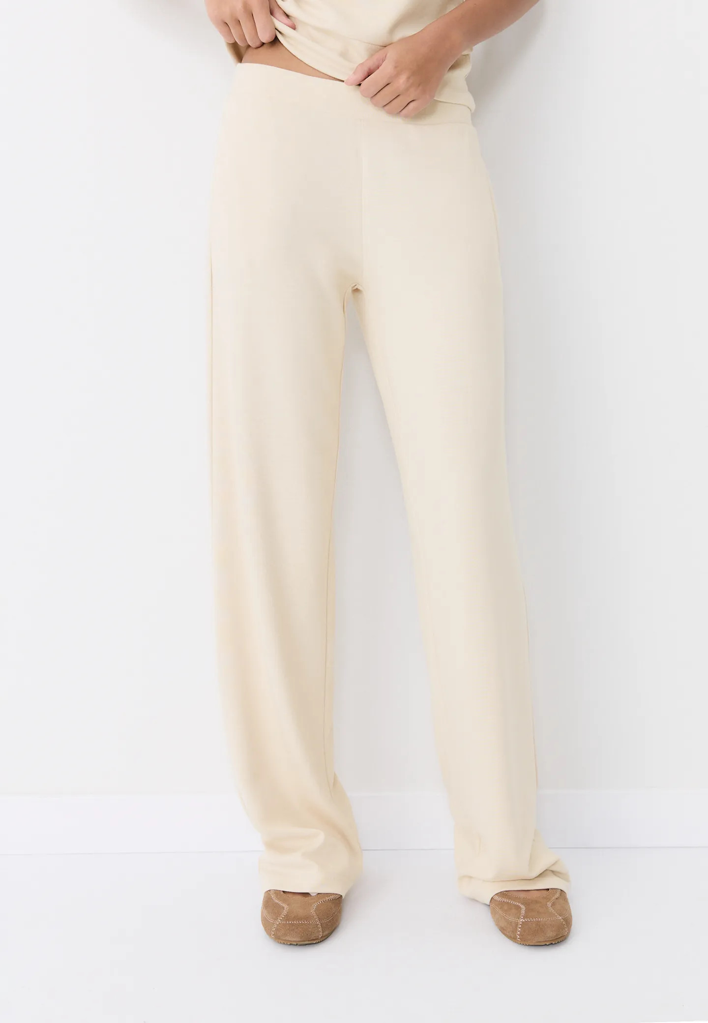 Soft-touch formal joggers - Women's See all | Stradivarius United Kingdom | Stradivarius (UK)