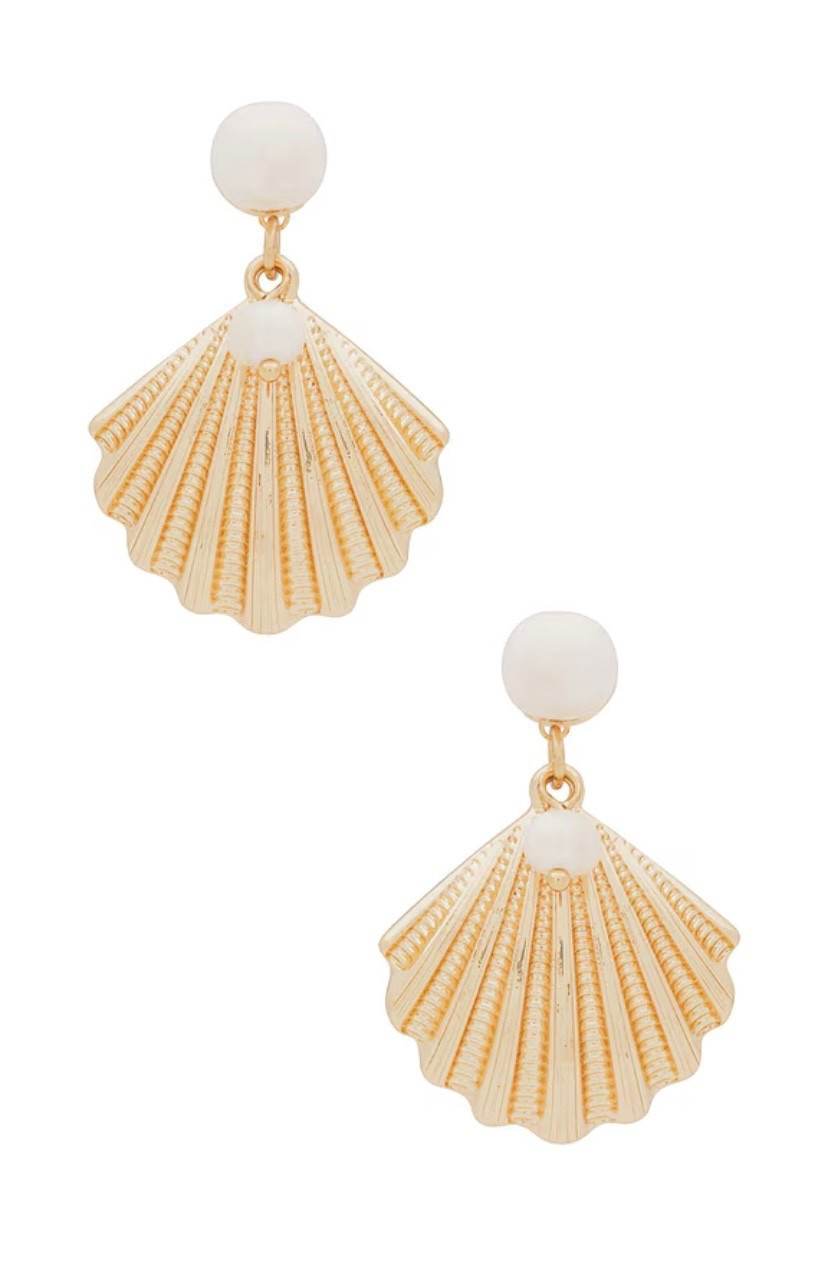 Shell Earrings

#LTKFindsUnder50 #LTKTravel #LTKOver40
